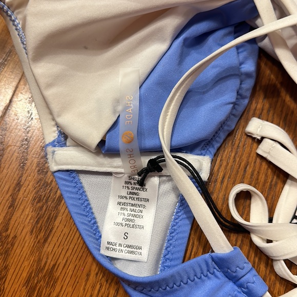 Blue & White Twist Color Block Bikini Top with adjustable Crisscross Bac… - Picture 6 of 6